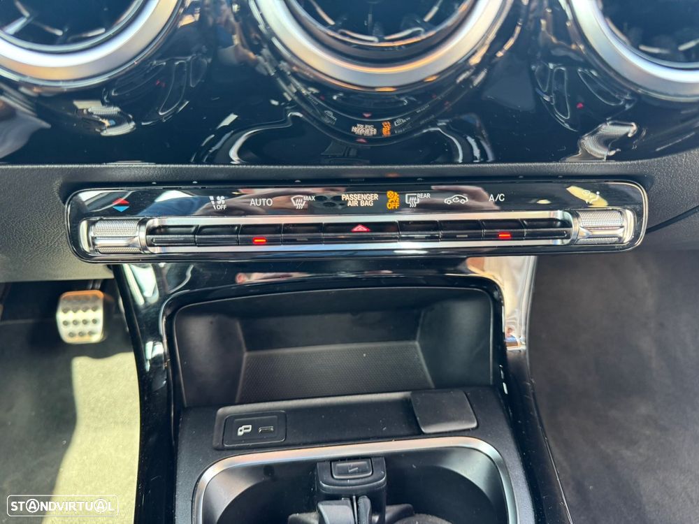 Mercedes-Benz A 160 AMG Line - 24