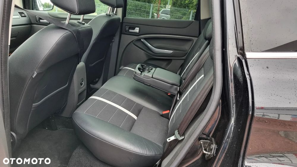 Ford Kuga 2.0 TDCi 4x4 Titanium - 16