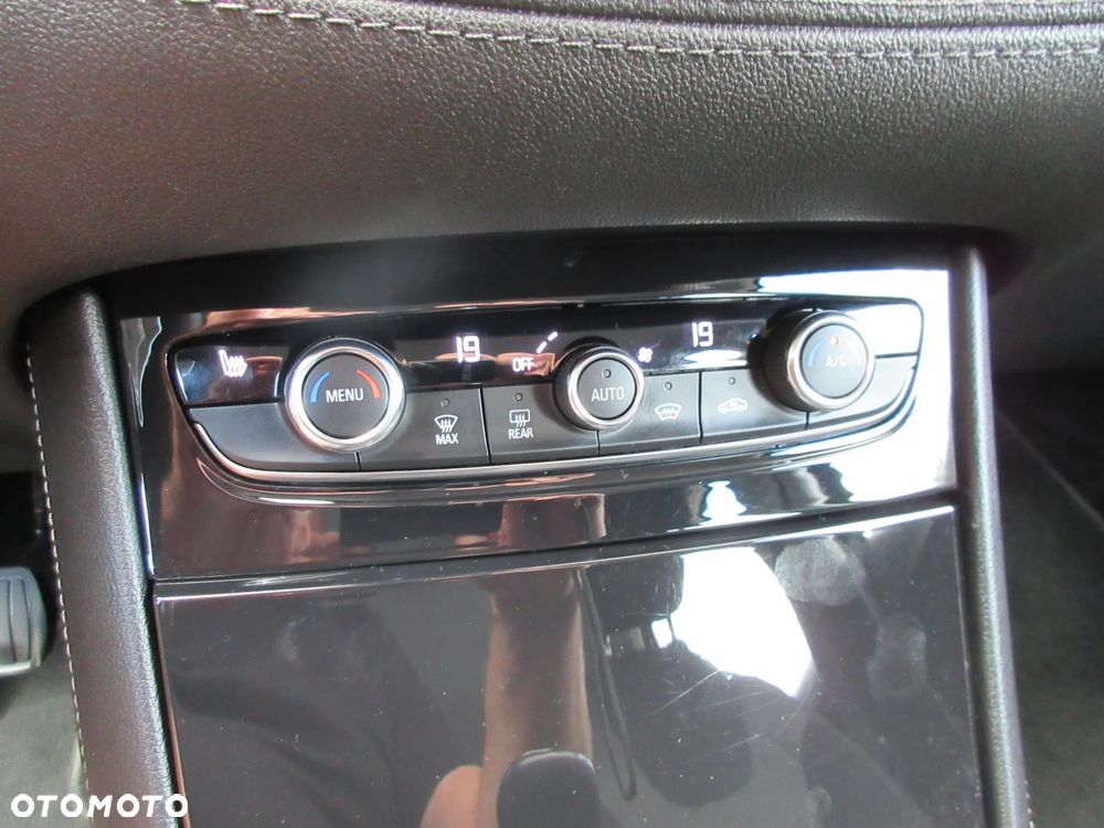 Opel Grandland X 1.2 Start/Stop Business INNOVATION - 22