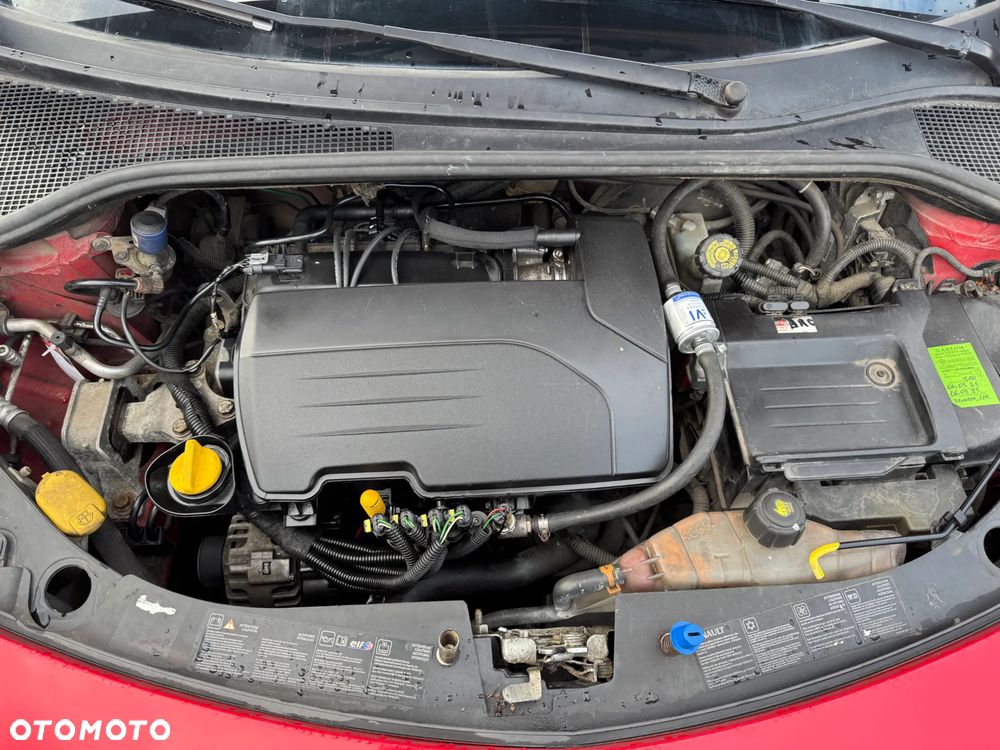 Renault Clio 1.2 16V Authentique - 10
