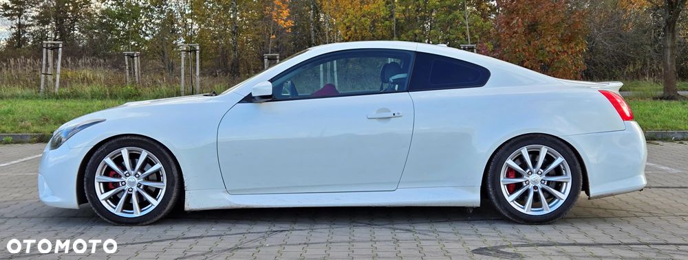 Infiniti G G37 - 4