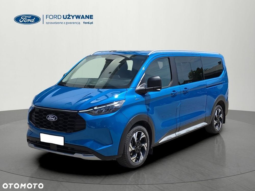 Ford Tourneo Custom - 1