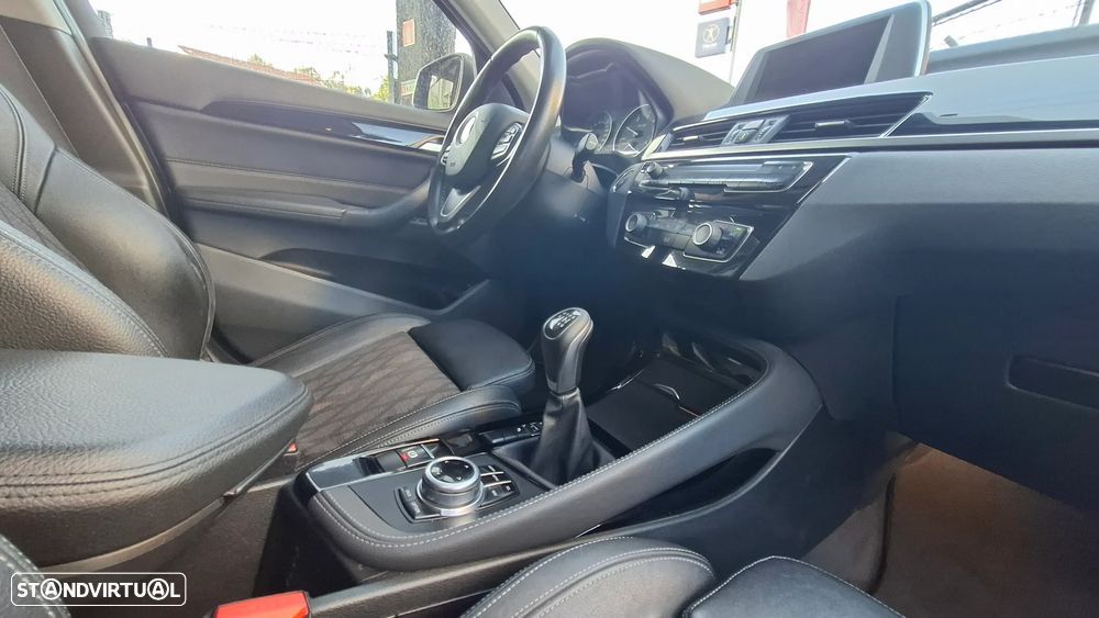 BMW X1 16 d sDrive Line Sport - 30