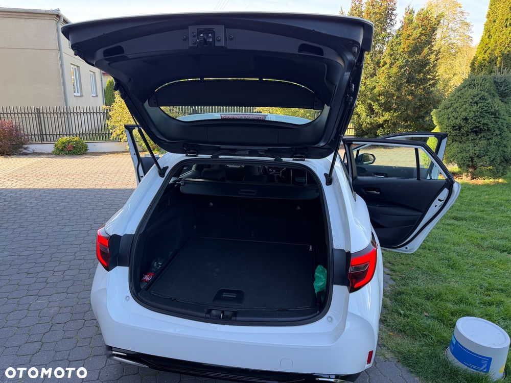 Toyota Corolla 1.8 Hybrid Comfort - 29