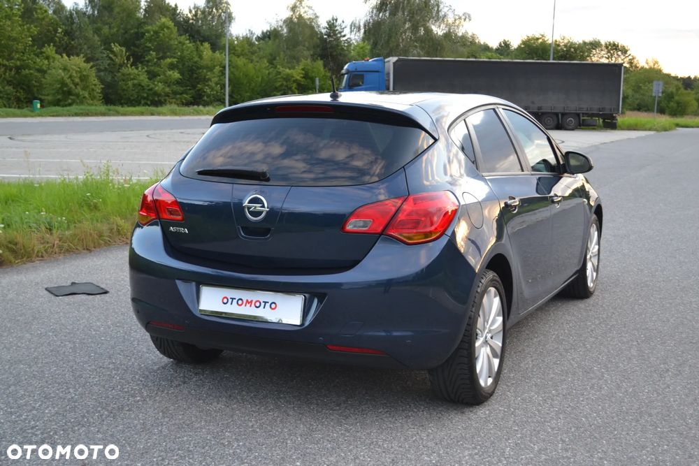 Opel Astra - 8