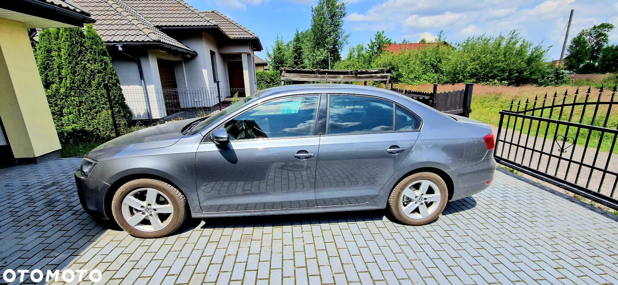 Volkswagen Jetta 1.4 TSI Comfortline - 1