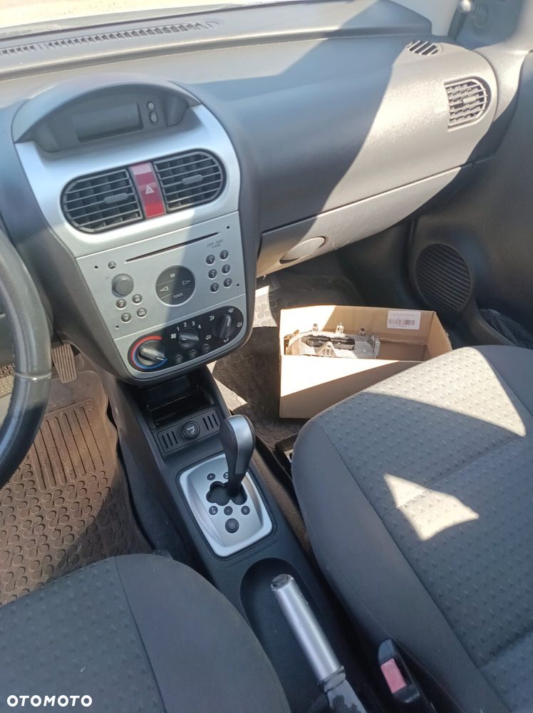 Opel Corsa - 5