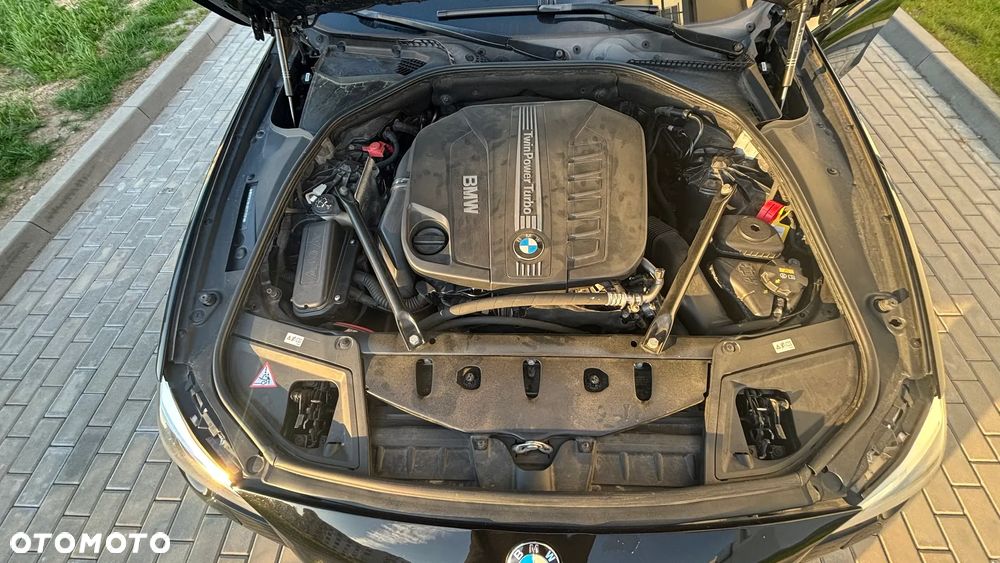 BMW Seria 5 530d xDrive Sport-Aut - 15