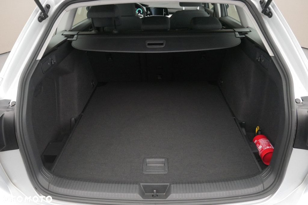 Volkswagen Golf - 16