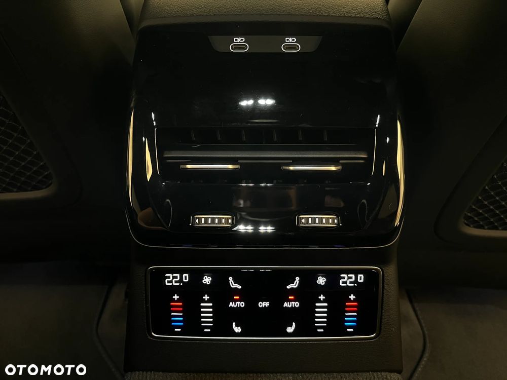 Audi A6 Avant TFSI mHEV 200 kW Quattro S tronic - 32