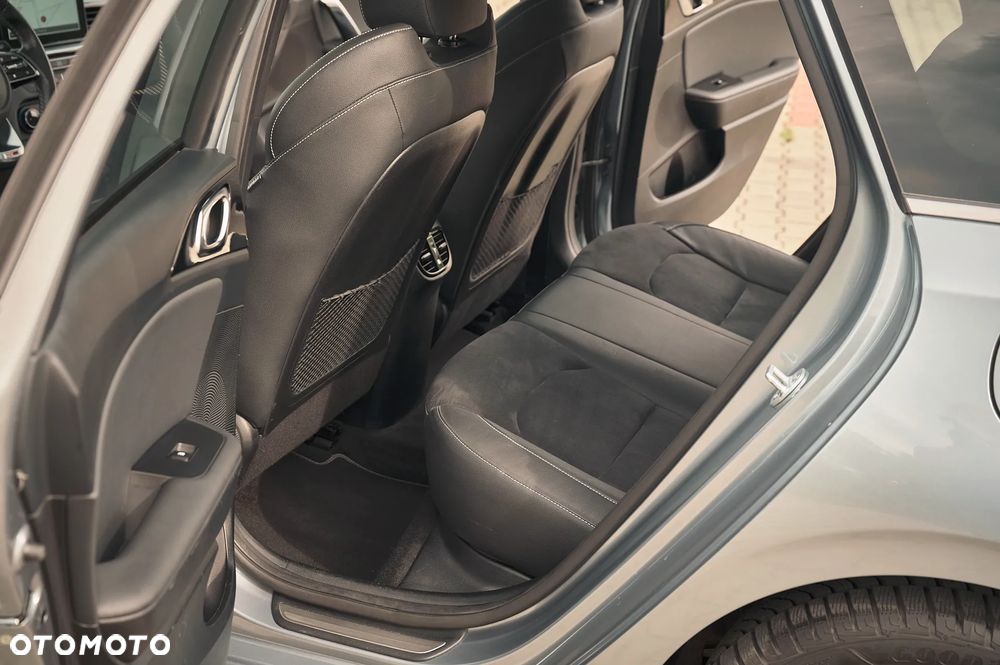 Kia Ceed 1.4 T-GDI DCT OPF GT Line - 19