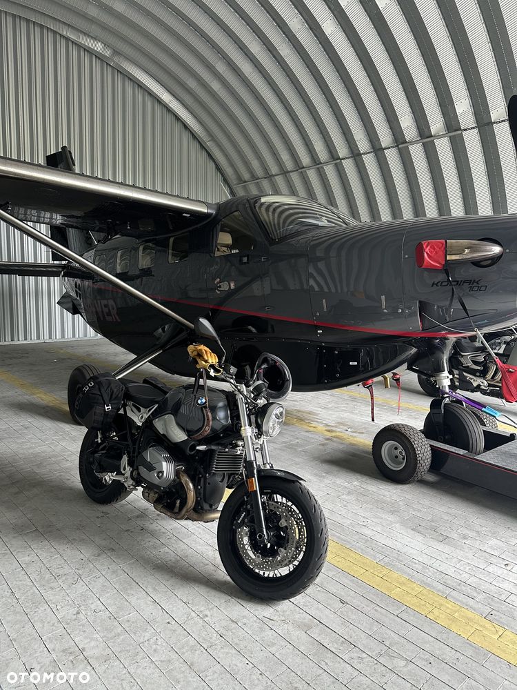 BMW R - 2