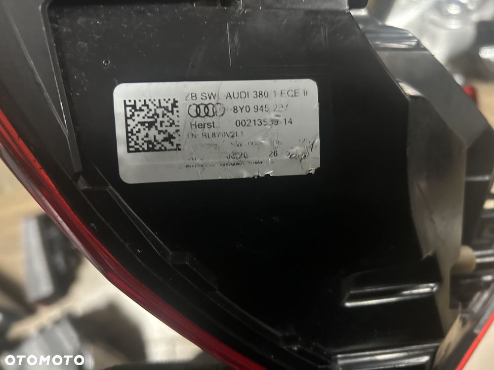 AUDI A3 S3 8Y0 20-23 LAMPA LED LEWA TYŁ W BŁOTNIK EUROPA 8Y0945207 IGLA ORG - 2