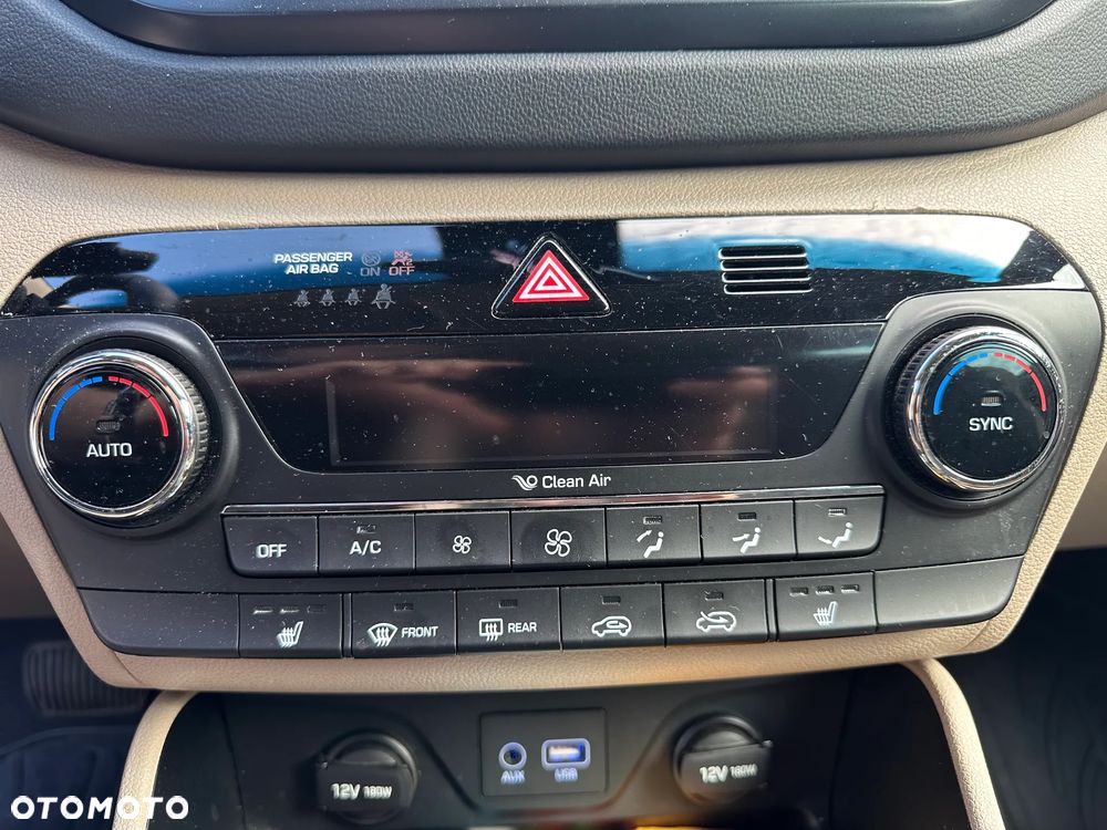 Hyundai Tucson 2.0 CRDi 4WD Automatik Style - 21