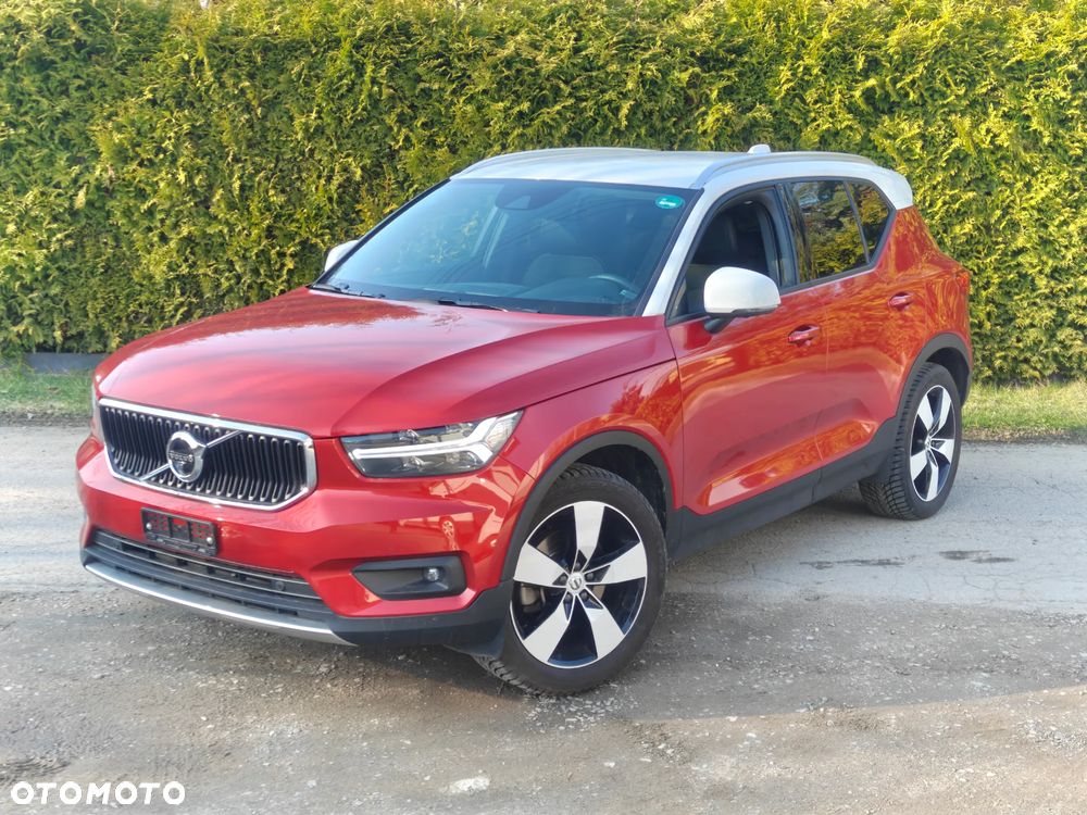 Volvo XC 40 T4 AWD Geartronic Momentum Pro - 1