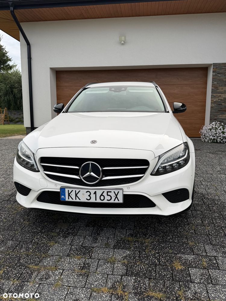 Mercedes-Benz Klasa C 220 d 4Matic 9G-TRONIC AMG Line - 3