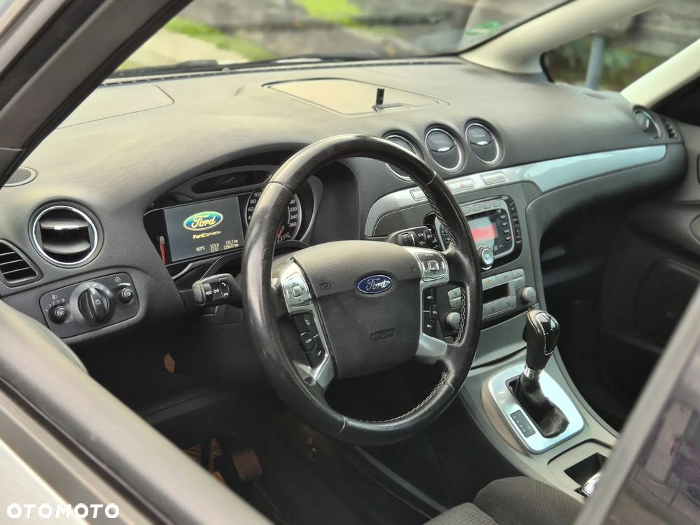 Ford S-Max 2.3 Titanium - 8