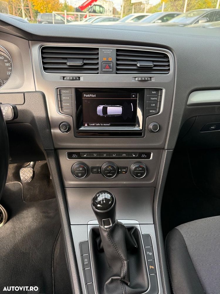 Volkswagen Golf 1.6 TDI BlueMotion Technology Trendline - 5