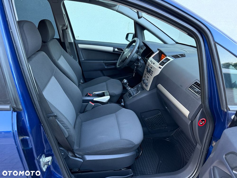 Opel Zafira 1.6 Enjoy - 28