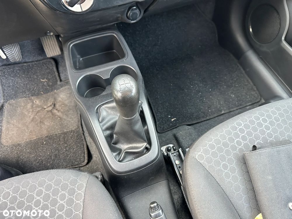 Mitsubishi Space Star - 15