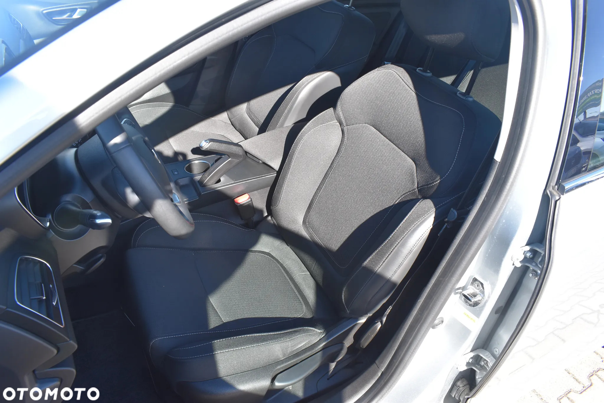 Renault Megane 1.3 TCe FAP Zen - 11