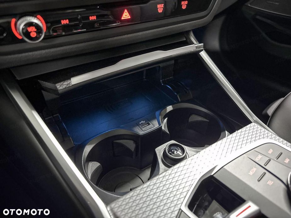 BMW Seria 3 320i xDrive M Sport sport - 13