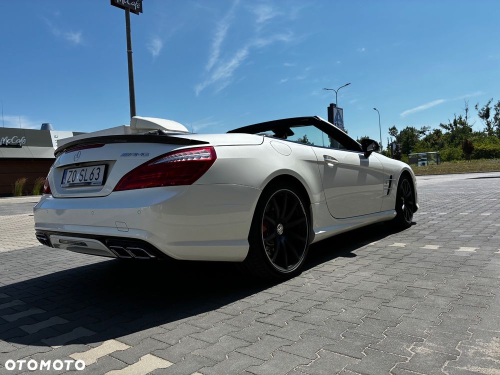 Mercedes-Benz SL 63 AMG AMG Speedshift MCT 7-Gang Sportgetriebe AMG Performance Package - 9