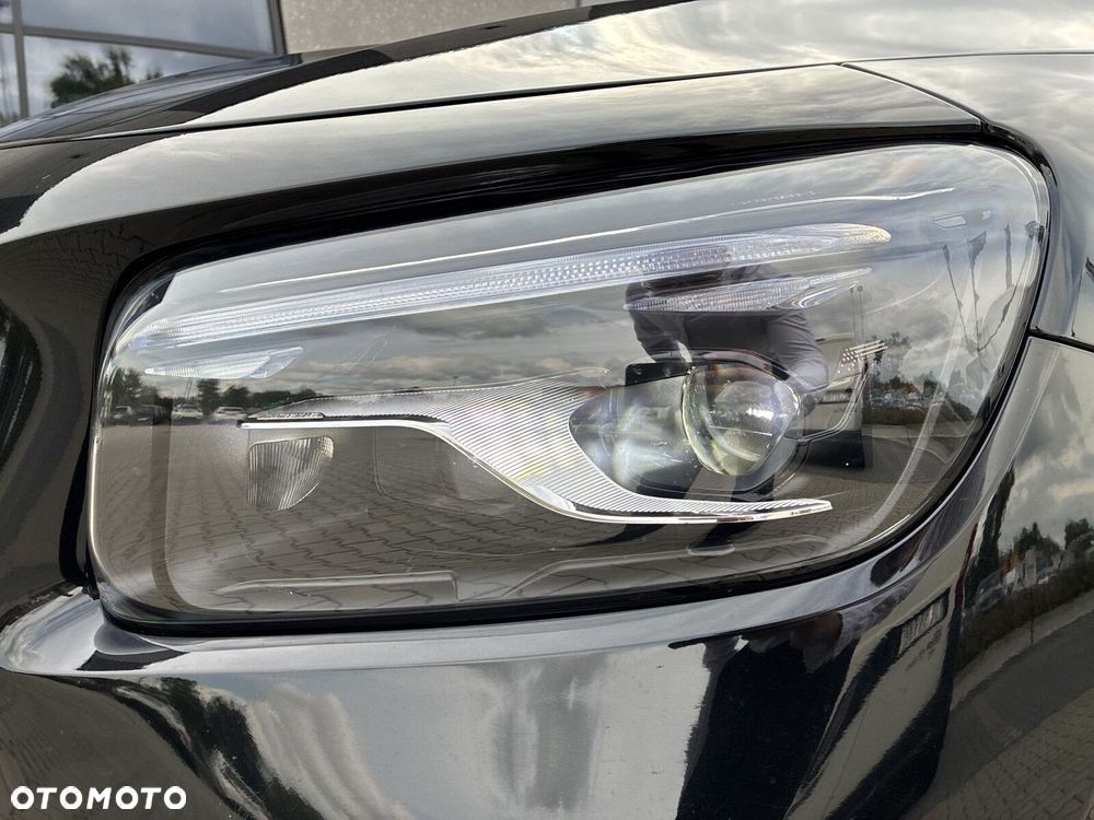 Mercedes-Benz GLB - 21