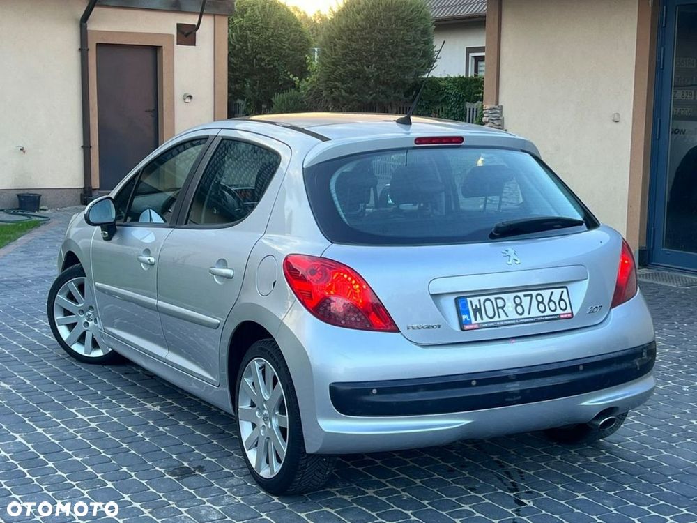 Peugeot 207 1.6 THP Platinum - 33