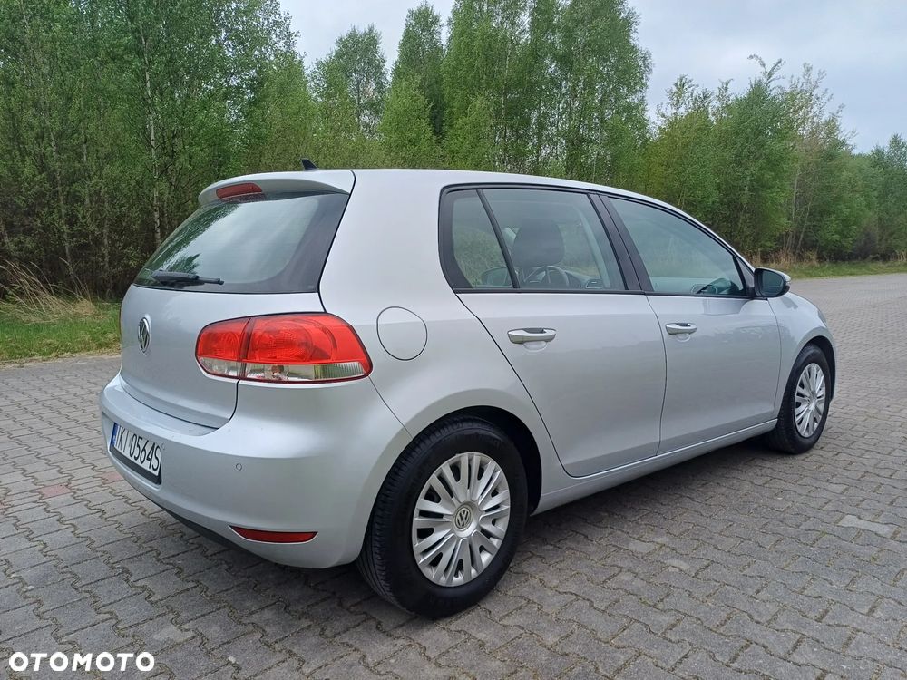 Volkswagen Golf - 8
