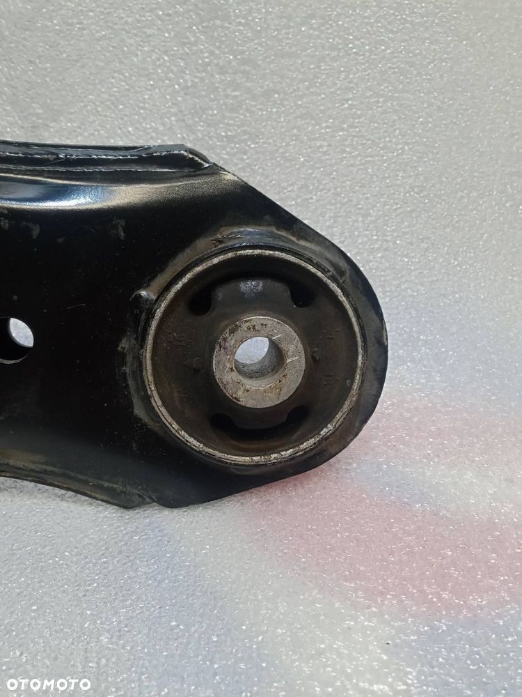 WAHACZ LEWY PRZÓD SEAT LEON 1.9 - 3