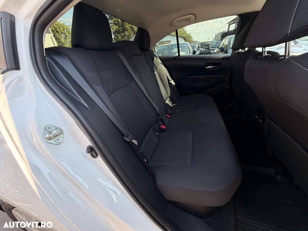 Toyota Corolla 1.8 HSD Dynamic - 16