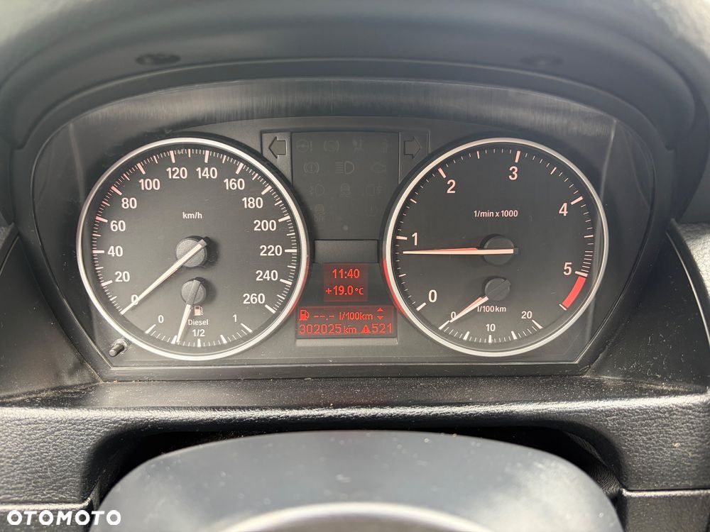 BMW X1 sDrive18d - 8