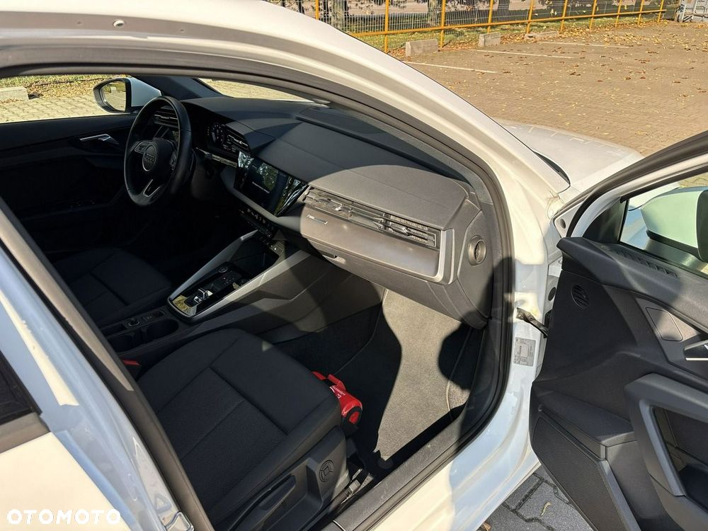 Audi A3 Sportback 35 TFSI mHEV S tronic - 16