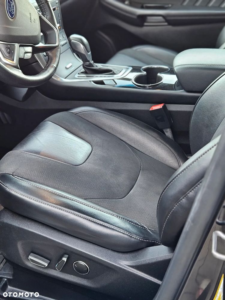 Ford Edge - 7