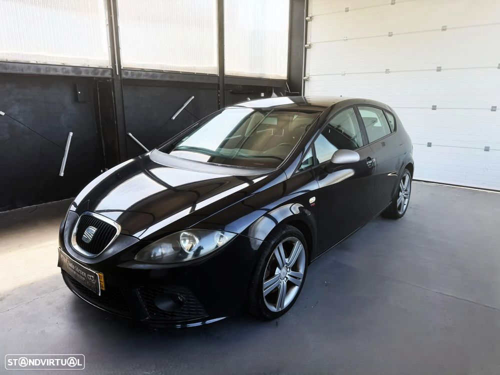 SEAT Leon 2.0 TDI DPF FR - 1