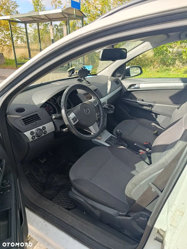 Opel Astra 1.7 CDTI - 4