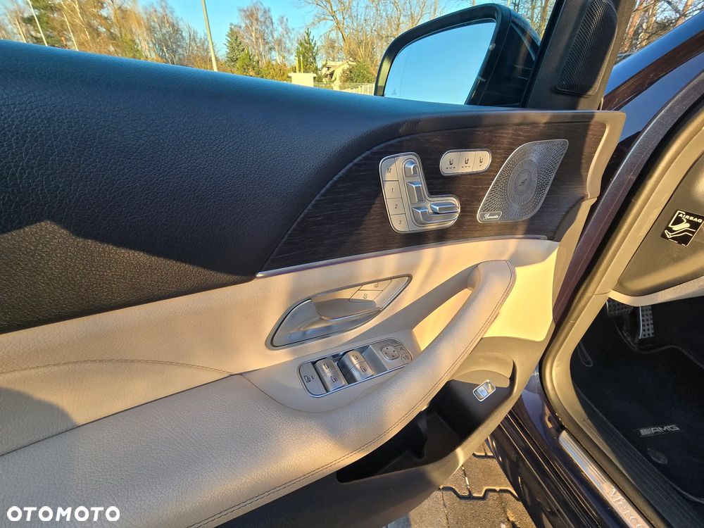 Mercedes-Benz GLS - 16