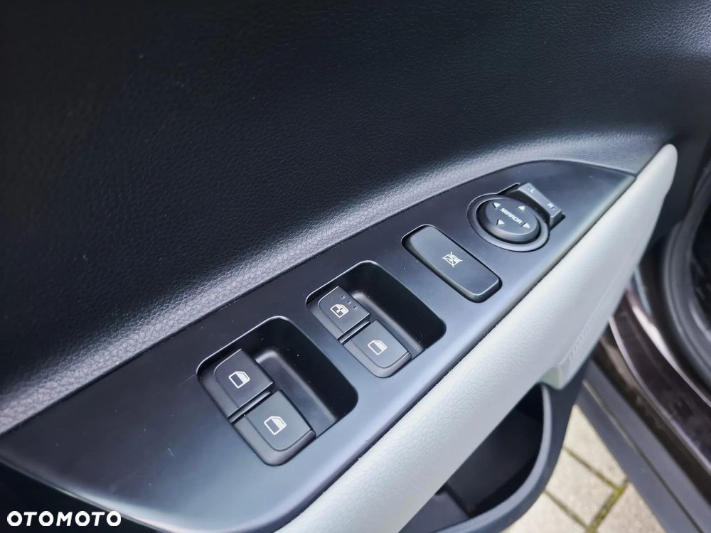 Kia Stonic 1.0 T-GDI L - 24