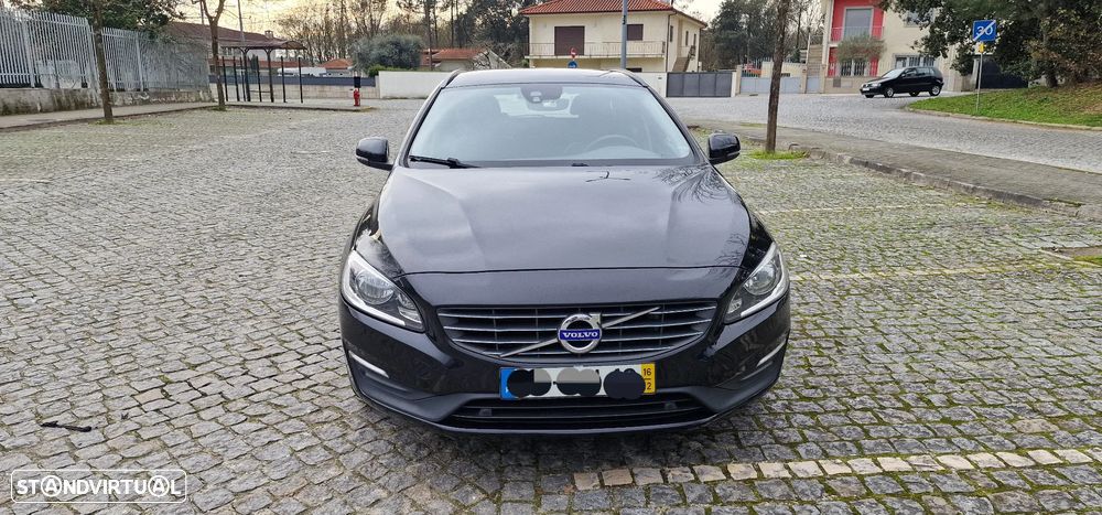 Volvo V60 2.0 D2 Momentum - 5