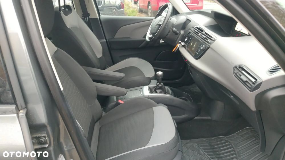 Citroën C4 Picasso 1.2 PureTech Live S&S - 24
