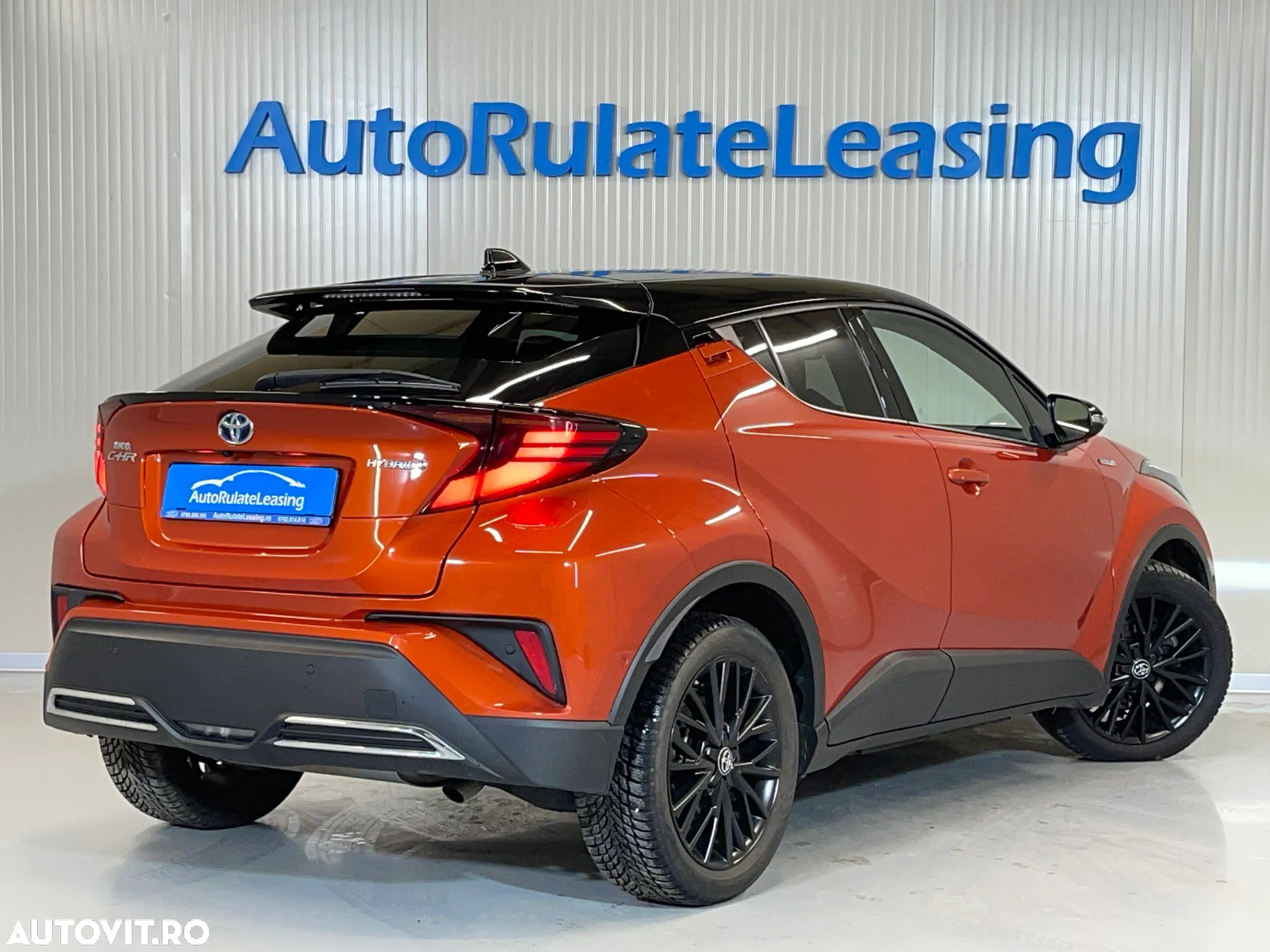 Toyota C-HR 2.0 HSD 184 CP 4x2 CVT Classy Bi-Tone - 3