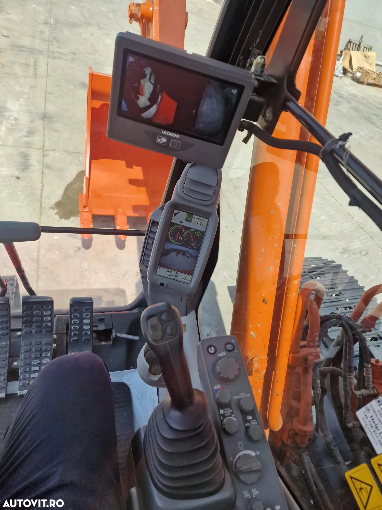 Hitachi ZX210, 2019, 23t, 4.888h, cupa NOUA 1,3mc-96.900 EUR+Tva, camera spate, camere laterale, inst picon, aer cond climatronic, consum 11l/h,. 3 pompe hidr HITACHI, inst picon, lant 90% ok 480h mars, posbilitate leasing 4 ani-PROMOTIE 96.900 EUR+Tva - 6