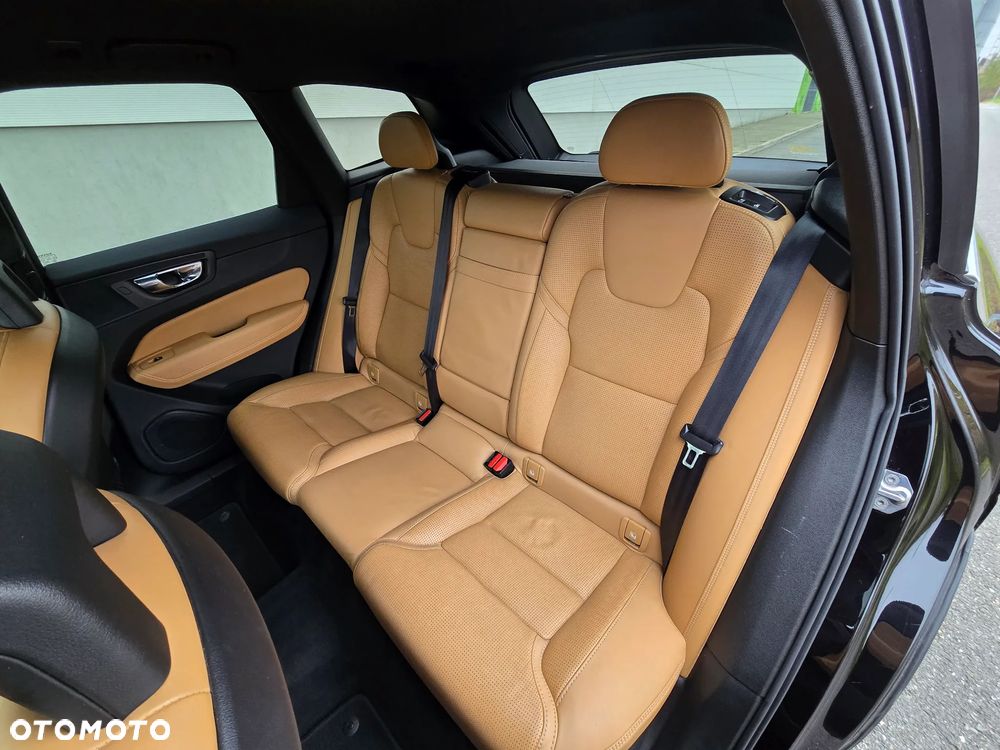 Volvo XC 60 D4 SCR AWD Inscription - 17