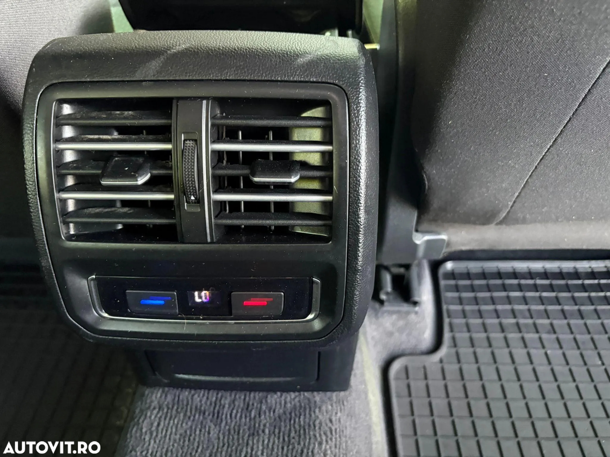 Volkswagen Passat - 10