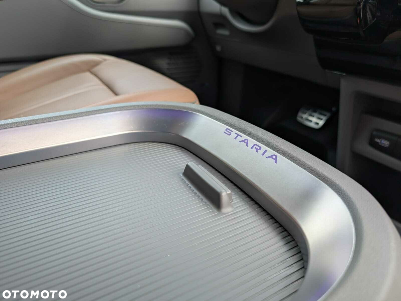 Hyundai Staria - 34