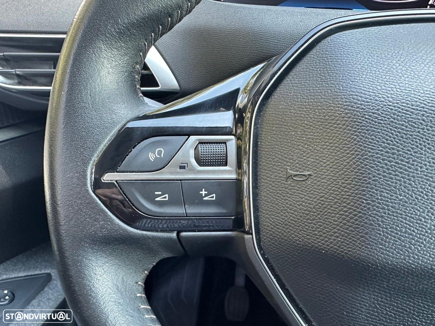 Peugeot 3008 1.5 BlueHDi Active - 15