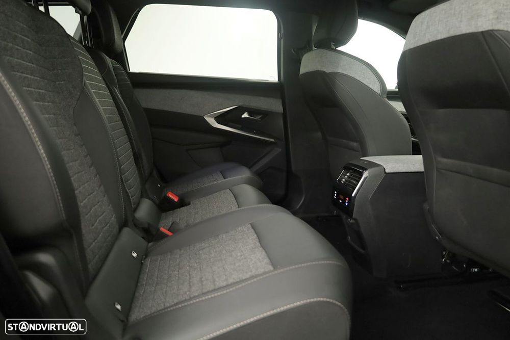 Peugeot 5008 1.2 Hybrid Allure e-DCS6 - 18