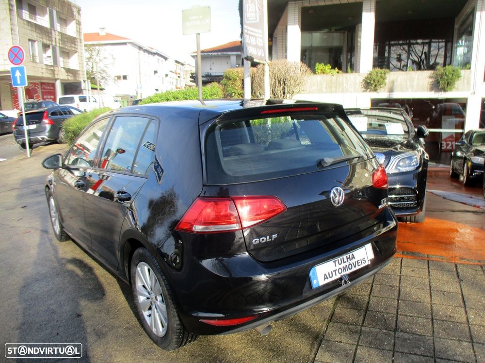 VW Golf 1.6 TDi BlueMotion Confortline - 8