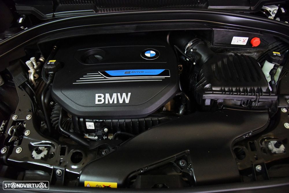 BMW 225xe Active Tourer - 9